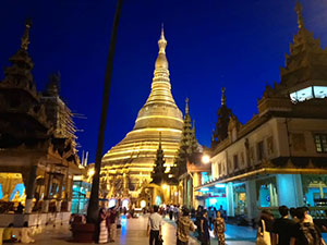 shwe-dagon-pagoda-night-scene-yangon